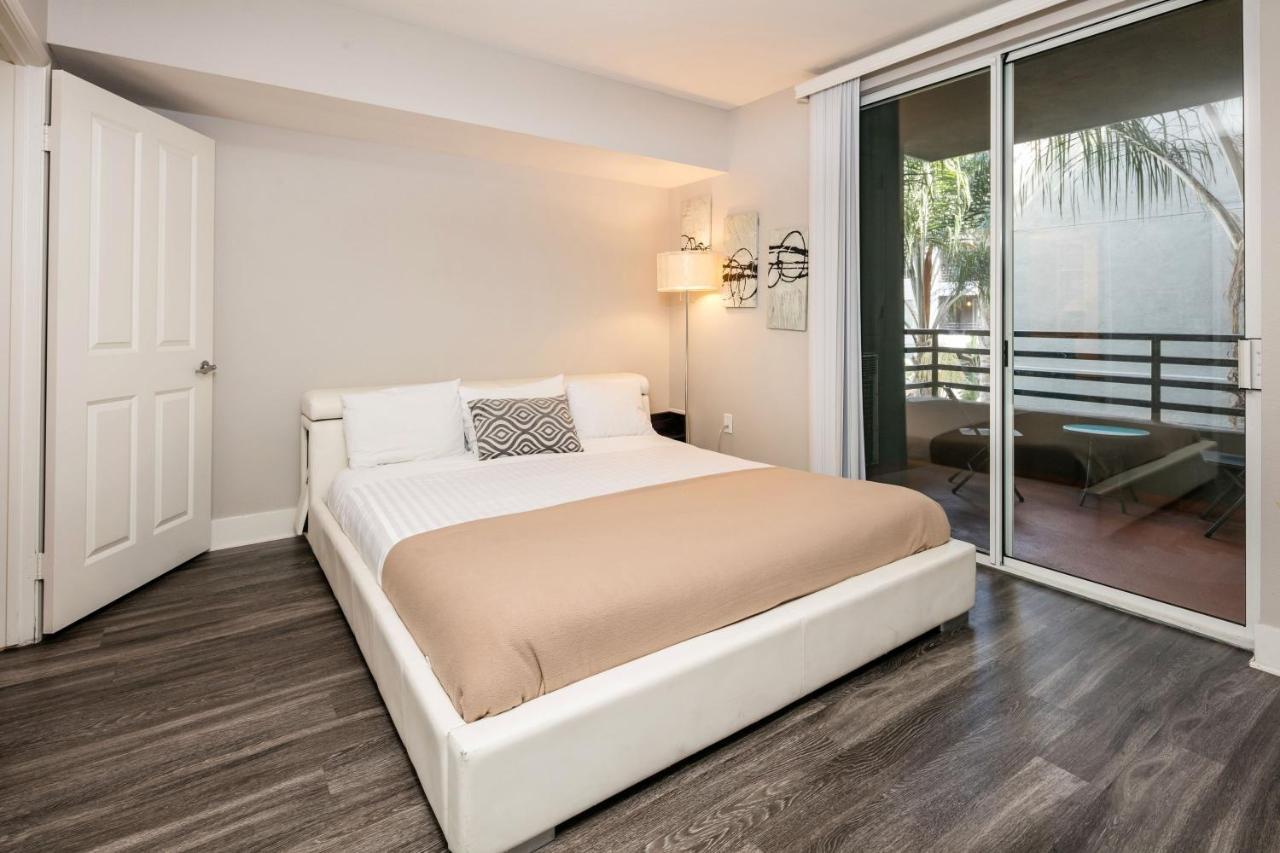 Fully Furnished Suites In Cloverfield Los Ángeles Exterior foto